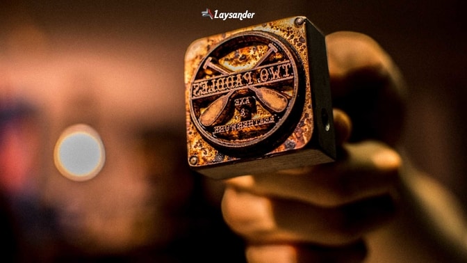 Produksi stempel dengan mesin cutting laser