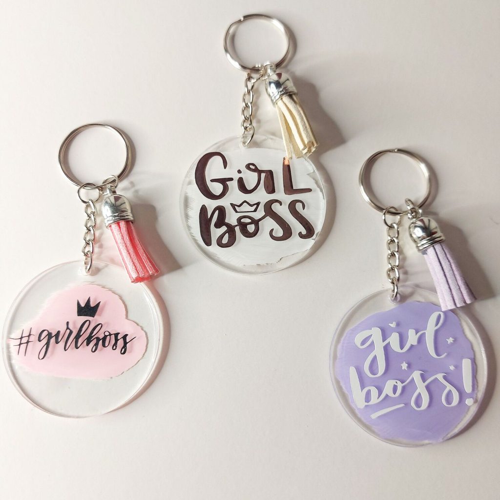 Usaha Akrilik dengan Mesin3